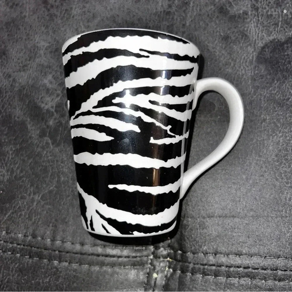 Roscher and Co Zebra Collection Coffee Mug Cup - Zebra Print - Picture 2 of 3